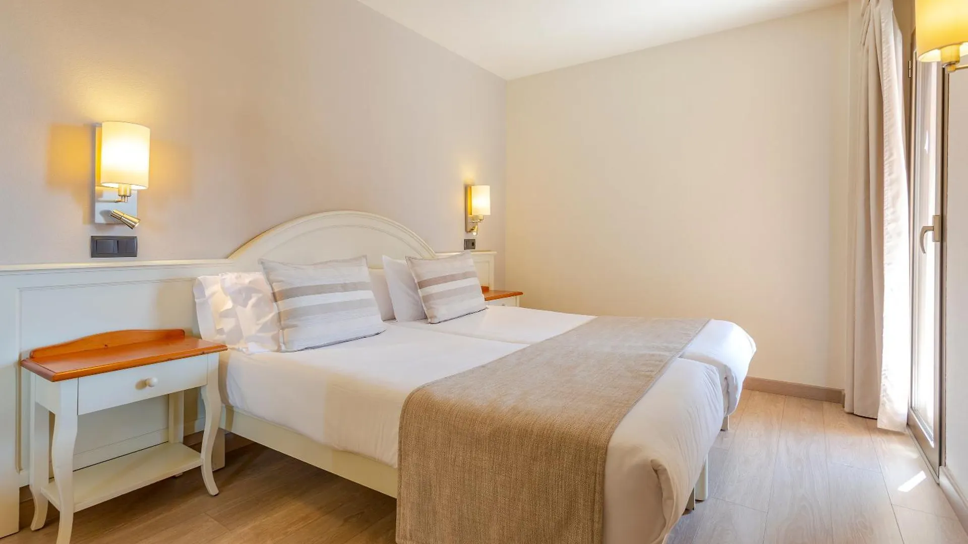 Marins Beach Club - Adults Only Hotel 칼라 미요르